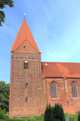 Fototapeta na wymiar Dorfkirche Kirchdorf Insel Poel (HDR)