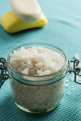 Sea salt in can