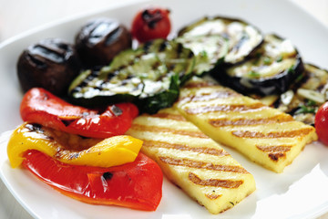 Grilled Halloumi cheese and vegetables
