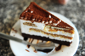 Tiramisu Cake