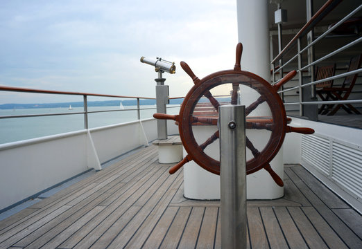 Maritim symbols on a ship
