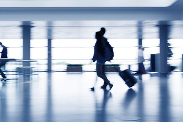 Obraz premium Motion blurred commuters At the Subway Station