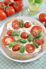 Pizza Caprese