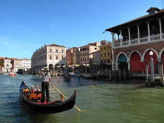 Printed kitchen splashbacks Gondolas Traditional Venice gondola ride