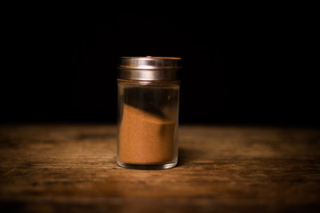 Spice shaker with cinnamon