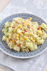 Couscous Salat mit Mais und Chili
