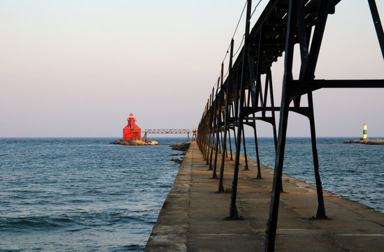 Sturgeon Bay Ship Canal Pierhead Lighthouse, Wisconsin, USA