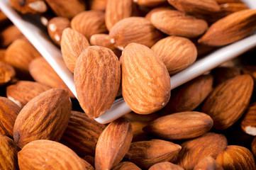 Raw almonds