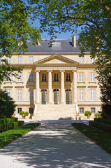 Fototapeta na wymiar Château Margaux w Médoc
