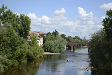 Fototapeta na wymiar Wilhelmsbrücke in Bad Kreuznach