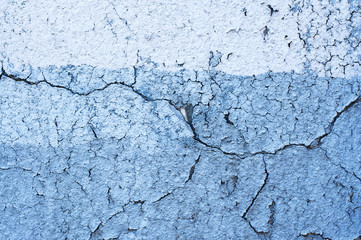 Crack on the wall