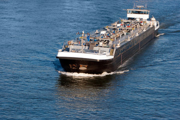 Shipping © VanderWolf Images