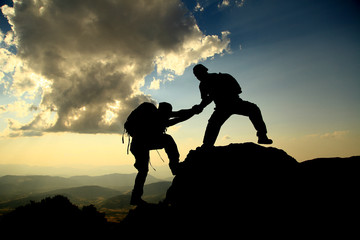 help mountaineers&sunset