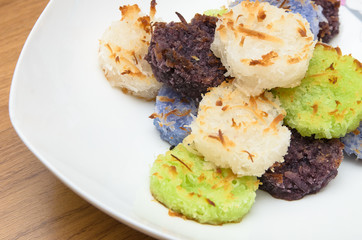 Sweet Coconut Cake (Thai name call Kha-Nom Ba-Bin)