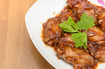Chicken wings with red wine sauce