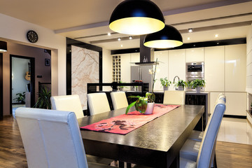 Urban apartment - Kitchen with big table