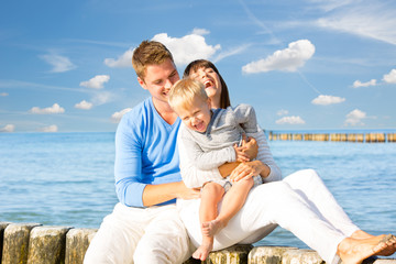 familie am strand