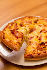 Pizza with ham