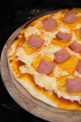 Pizza with ham
