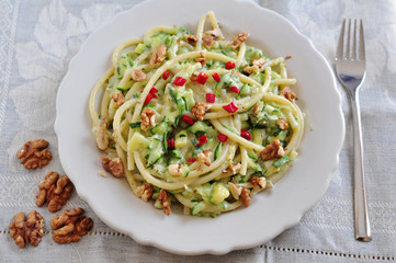 Zucchini Walnuss Pasta