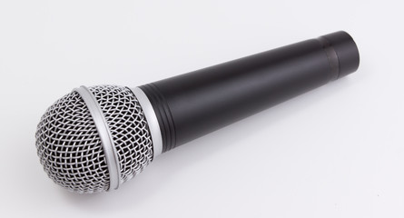 dynamic microphone