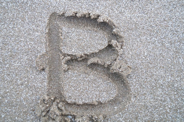 Fototapeta na wymiar B letter on beach