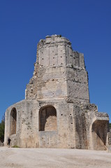 Fototapeta na wymiar Tour Magne, Nîmes