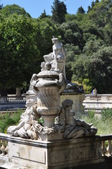 Fototapeta na wymiar Jardins de la Fontaine, Nîmes