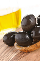 Olive nere, close-up, fuoco selettivo