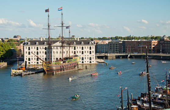 Ausblick &uuml;ber den Amsterdamer Museumshafen