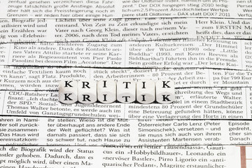 Fototapeta premium Recenzja gazety