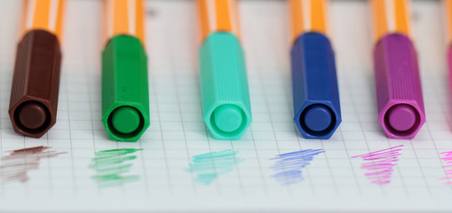 Color pens