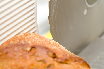 Brotschneidemaschine