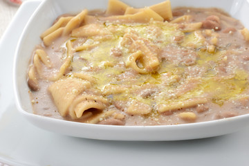Piatto di pasta e fagioli