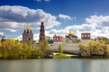 Fototapeta premium View of the Novodevichy Convent in Moscow in spring