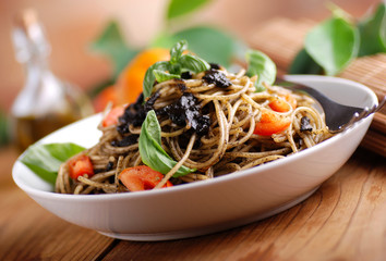 spaghetti al nero di seppia