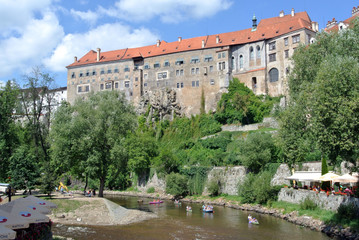Fototapeta na wymiar Cesky Krumlov Schloss mit Moldau