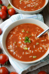 Reis-Tomaten-Suppe