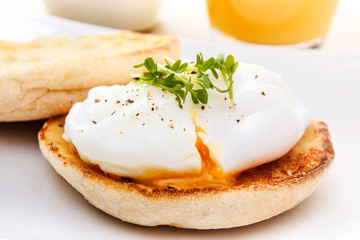 English Muffin mit Ei
