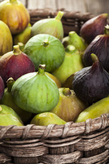 fresh ripe figs