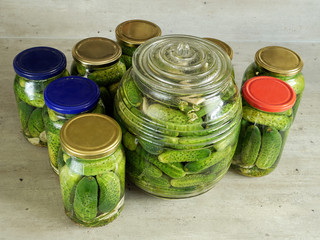 Pickled green cucumbers