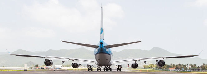 ST MARTIN, ANTILLES - JULY 19, 2013: Boeing 747 aircraft on ther