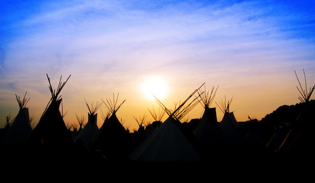 Tipi an Sky