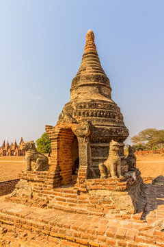Ancient stupa in Old Bagan