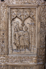 Fototapeta na wymiar Detail of the door of Leon cathedral, Spain