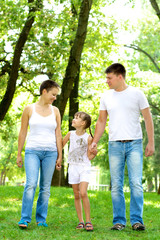 Fototapeta premium Family resting in nature.