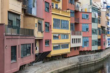 Fototapeta na wymiar Beautiful cityscape of Girona, Spain