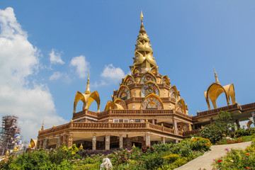 Fototapeta premium Phasornkaew temple