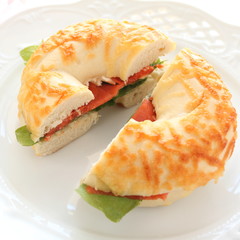 bagel and salmon sandwich
