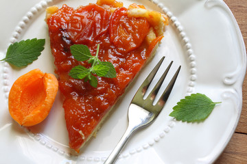 Apricot tart